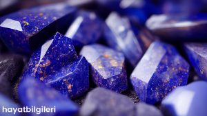 Lapis Lazuli Taşı Faydaları ve Özellikleri Nelerdir?