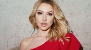 Hadise’den Gözyaşlarıyla Gelen İlk Açıklama: “Sabah 6.30’da Kapım Çaldı, Çok Zoruma Gitti”